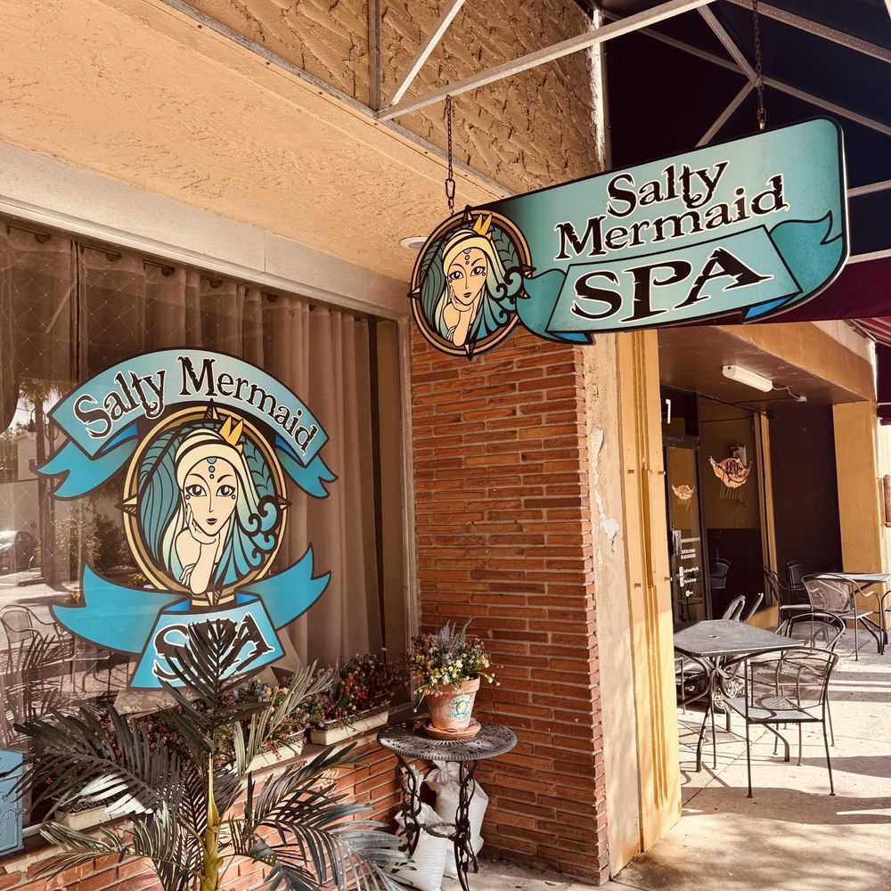 Salty Mermaid Spa Logo