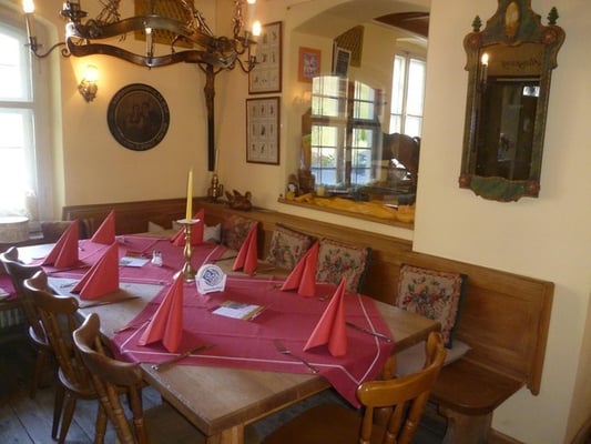 Asam Schlössl - Historisches Wirtshaus mit gehobener bayrisch-internationaler Küche in München, Grillspezialitäten by null