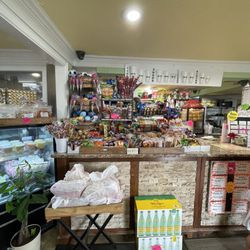 El Antojo - Inside counter