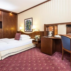 Best Western Premier Grand Hotel Russischer Hof - Single room comfort