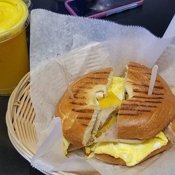 Eightyonecafe - bagel and orange juice - Breakfast & Brunch Near Me - Aliso Viejo, California