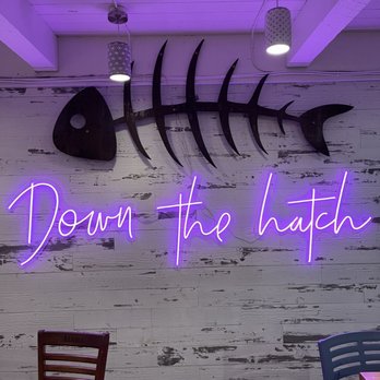 Down the Hatch Maui - Seafood Near Me - Lahaina, Hawaii
