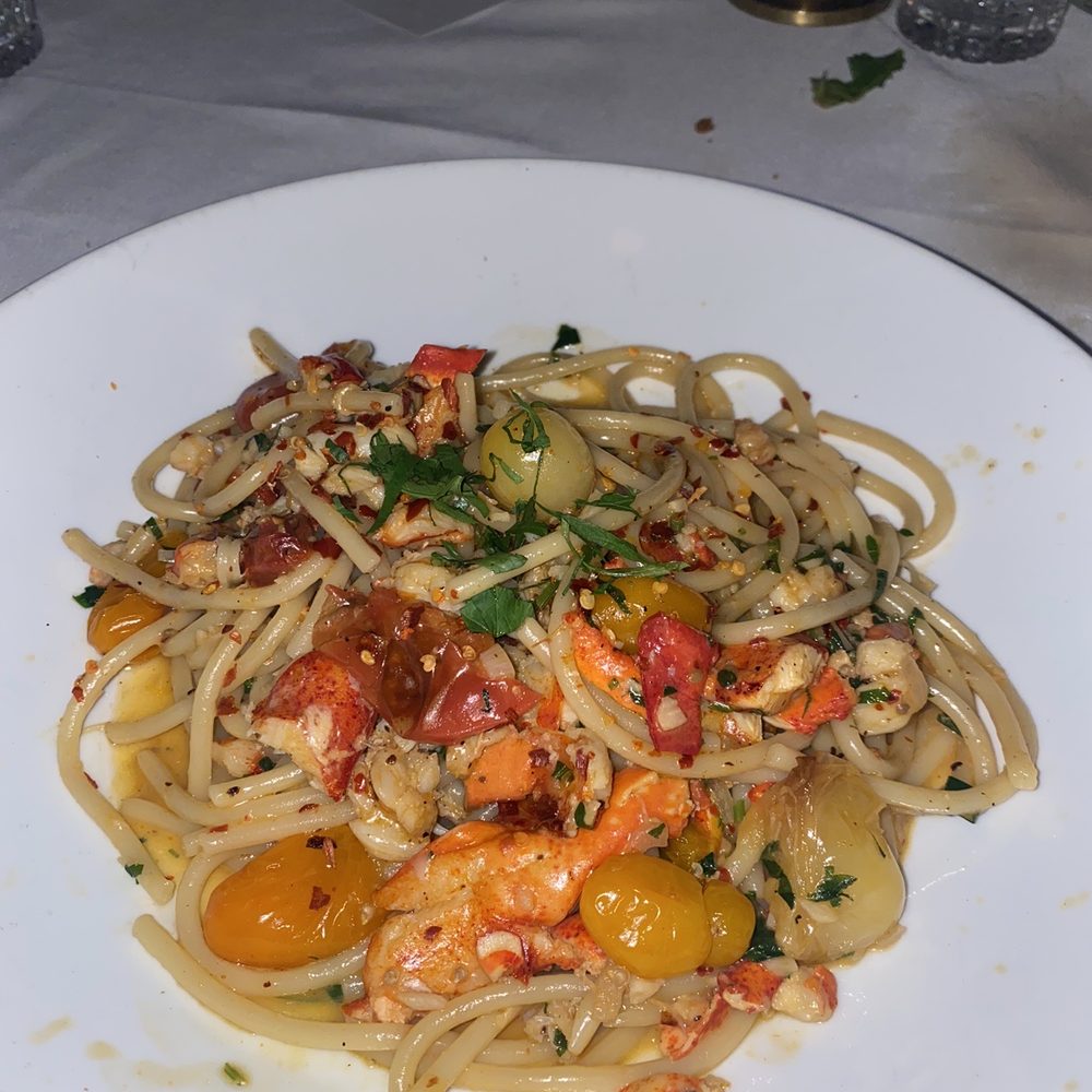 American Bar - New York - Spicy Lobster Pasta - Bars Near Me - New York, New York