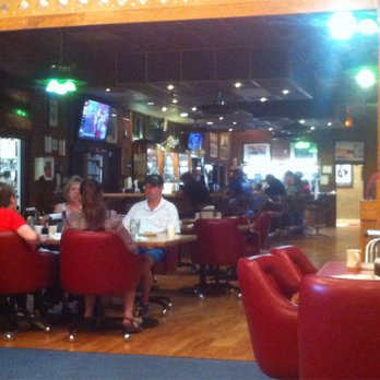 VFW Post 1503 - Inside the bar dining area - Community Service/Non-Profit Near Me - Woodbridge, Virginia
