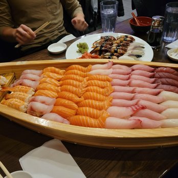 Sushi Para II - Sushi Bars Near Me - Chicago, Illinois