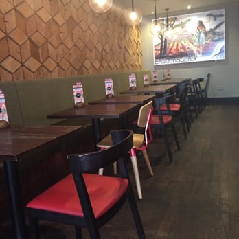 Nando's - Chicken Shop Near Me - Soho, XGL