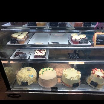 Aya’s Sweets - Custom Cakes Near Me - Dearborn Heights, Michigan