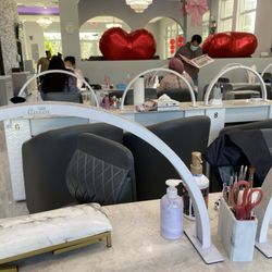 T Nails Spa - Nail care area