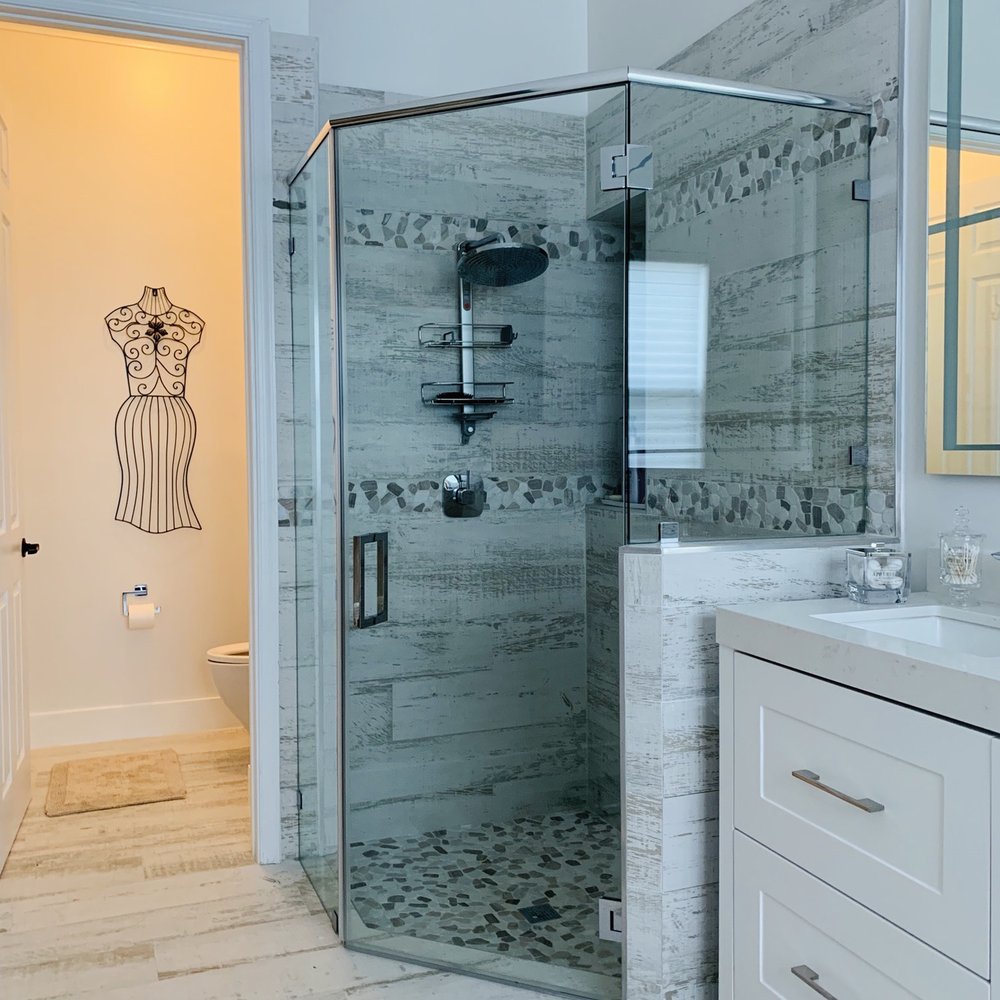 Miami Floors And Bath - Master bathroom - Flooring Near Me Miami Floors And Bath - Master bathroom - Flooring Near Me