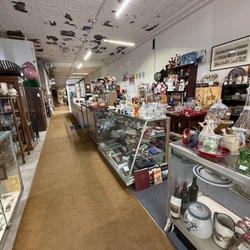 Paisley Pig Antique Mall