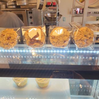 Hunnie Butter - Desserts Near Me - Phoenix, Arizona Hunnie Butter - Desserts Near Me - Phoenix, Arizona