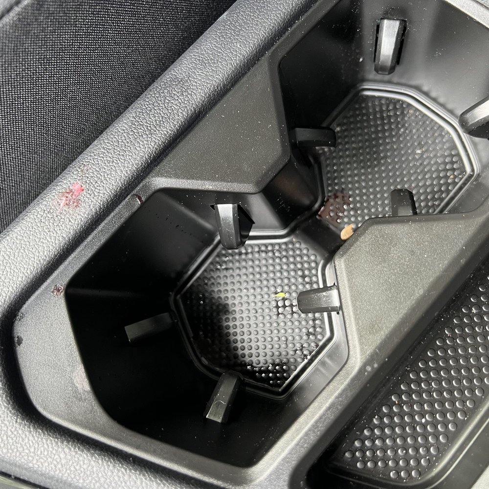 Canton Car Wash - Center console after my cleaning. - Auto Detailing Near Me - Baltimore, Maryland Canton Car Wash - Center console after my cleaning. - Auto Detailing Near Me - Baltimore, Maryland