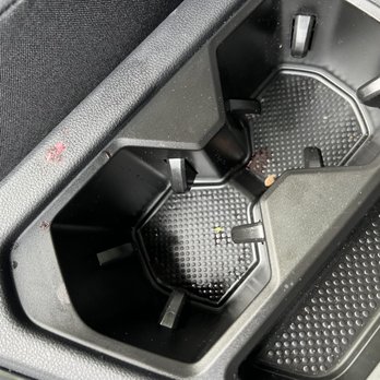 Canton Car Wash - Center console after my cleaning. - Auto Detailing Near Me - Baltimore, Maryland