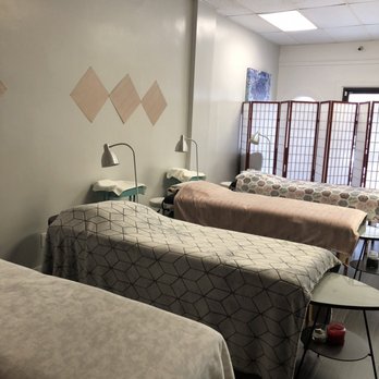 Love Cheni  - Clean and neat space - Eyelash Service Near Me - Burlingame, California