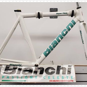 YG Bicycles - 2015 Bianchi Super Pista - Bike Repair/Maintenance Near Me - Sylmar, California YG Bicycles - 2015 Bianchi Super Pista - Bike Repair/Maintenance Near Me - Sylmar, California