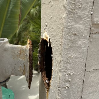 RC Welding and Fabrication - Broken before repair - Metal Fabricators Near Me - Palm Desert, California RC Welding and Fabrication - Broken before repair - Metal Fabricators Near Me - Palm Desert, California
