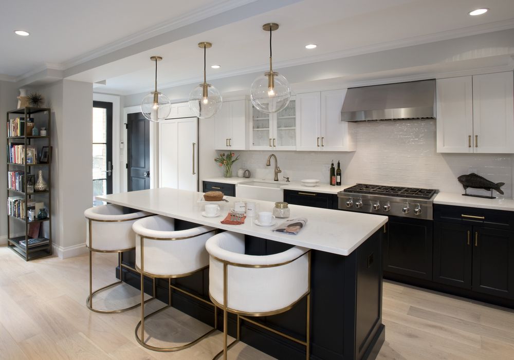 THE GUY Updated May 2024 222 Cass St, Portsmouth, New