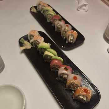 Hillstone - Rainbow Roll - New American Near Me - Santa Monica, California