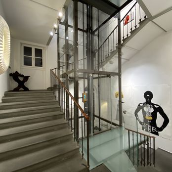 Hotel Milu - Grand staircase and main elevator - Hotels Near Me - Florence, FI