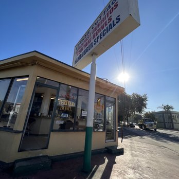 Corner Cottage - American Near Me - Burbank, California Corner Cottage - American Near Me - Burbank, California