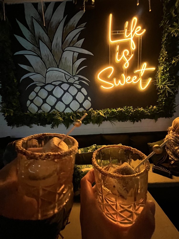 Sol Mar Cocktail Lounge Image
