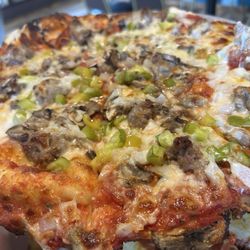 Paint River Landing Pizza - Supreme pizza. Delicious!