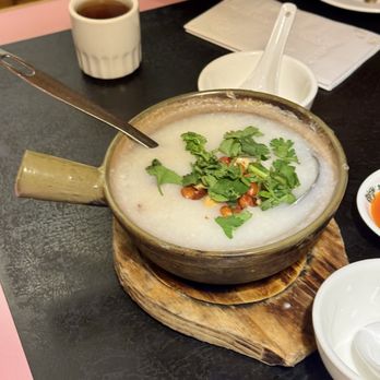Congee Village - Cantonese Near Me - New York, New York