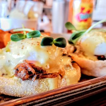 Namo Café Bistro - Edmonton Trail - Breakfast & Brunch Near Me - Calgary, Alberta