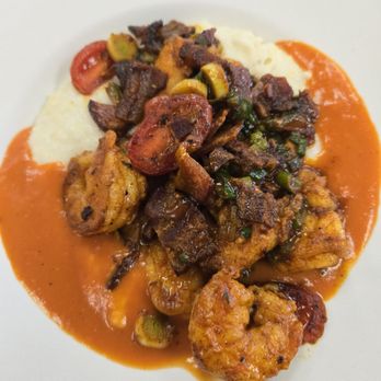 Early Bird Diner - Delicious shrimp and grits! - Diners Near Me - Charleston, South Carolina