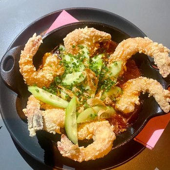 LMNO - Cucarachas - Mexican Near Me - Philadelphia, Pennsylvania