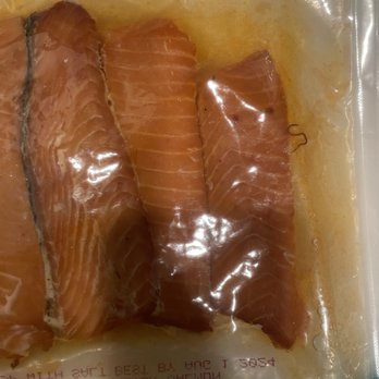 Salmon Market - Worms in salmon - Seafood Markets Near Me - Ketchikan, Alaska Salmon Market - Worms in salmon - Seafood Markets Near Me - Ketchikan, Alaska