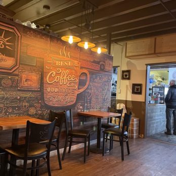 The Village Grind - Dining area - Wine Bars Near Me - Wrightwood, California The Village Grind - Dining area - Wine Bars Near Me - Wrightwood, California
