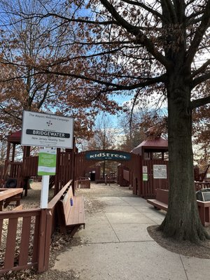 Kidstreet Playground by null