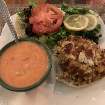 Ladles - Crab bisque and crab cake sandwich - Italian Near Me - Springdale, Pennsylvania Ladles - Crab bisque and crab cake sandwich - Italian Near Me - Springdale, Pennsylvania