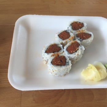RAWR Sushi - Spicy tuna roll is good - Sushi Bars Near Me - Springfield, Virginia