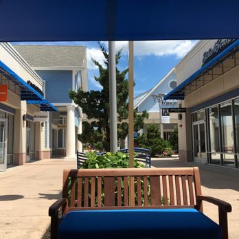 Jersey Shore Premium Outlets - Outlet Stores Near Me - Tinton Falls, New Jersey