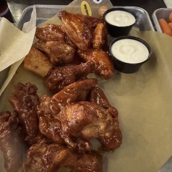 Buffalo Wild Wings - Asian Zing & Bbq Ranch wings - Chicken Wings Near Me - Union City, California Buffalo Wild Wings - Asian Zing & Bbq Ranch wings - Chicken Wings Near Me - Union City, California