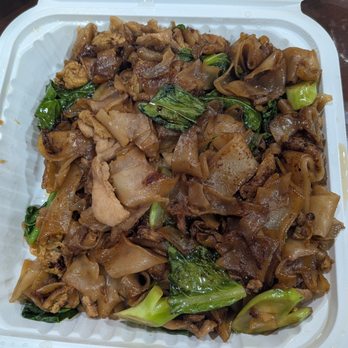 Banana Bay Restaurant - Pad See Ew - Thai Near Me - Rowland Heights, California Banana Bay Restaurant - Pad See Ew - Thai Near Me - Rowland Heights, California