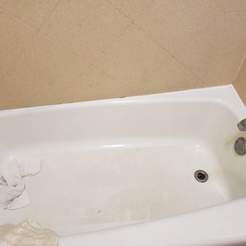 Quality Inn - Disgusting shower that didn't work anyway - Hotels Near Me - Newport, Tennessee Quality Inn - Disgusting shower that didn't work anyway - Hotels Near Me - Newport, Tennessee