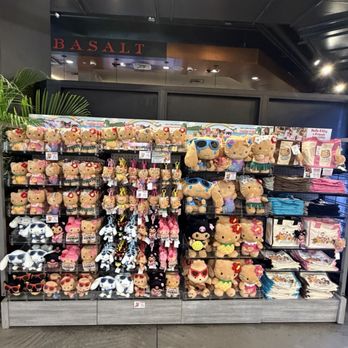 Duke's Marketplace - Sanrio Hawaii edition plushies - Pop-up Shops Near Me - Honolulu, Hawaii Duke's Marketplace - Sanrio Hawaii edition plushies - Pop-up Shops Near Me - Honolulu, Hawaii