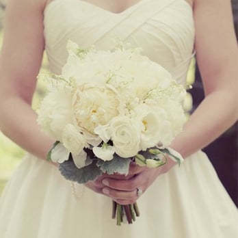 Donner Flower Shop - Flowers by Donner Flower Shop - photo by Marina Koslow Photography - Florists Near Me - Bend, Oregon Donner Flower Shop - Flowers by Donner Flower Shop - photo by Marina Koslow Photography - Florists Near Me - Bend, Oregon