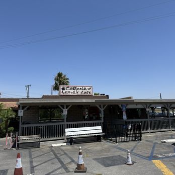 Corona Airport Cafe - Inside and outside dining options - American Near Me - Corona, California