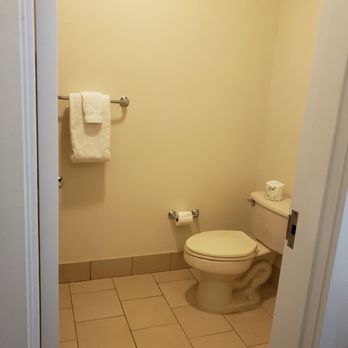 Running Y Resort - Toilet - Hotels Near Me - Klamath Falls, Oregon Running Y Resort - Toilet - Hotels Near Me - Klamath Falls, Oregon