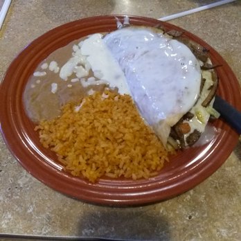 Don Ole Mexican Restaurant - Cheese steak - Mexican Near Me - Highland, Illinois
