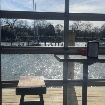 The Point Crab House and Grill - Seafood Near Me - Arnold, Maryland