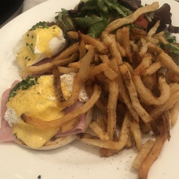 CAFÉ LULUc - Eggs Benedict - French Near Me - Brooklyn, New York CAFÉ LULUc - Eggs Benedict - French Near Me - Brooklyn, New York