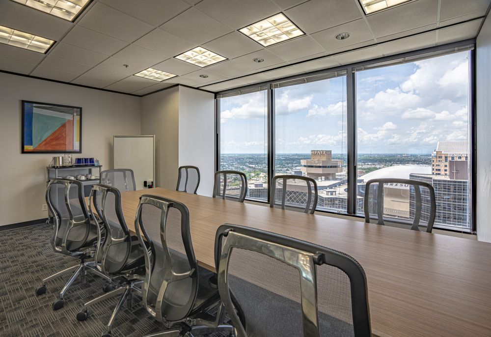 504 REAL ESTATE MEDIA - Updated July 2025 - 27 Photos - 1100 Poydras St