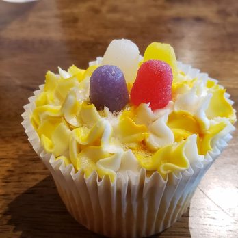 Owen Valley Winery - Georgia cupcake-these are decorated to match the season - Wineries Near Me - Spencer, Indiana Owen Valley Winery - Georgia cupcake-these are decorated to match the season - Wineries Near Me - Spencer, Indiana