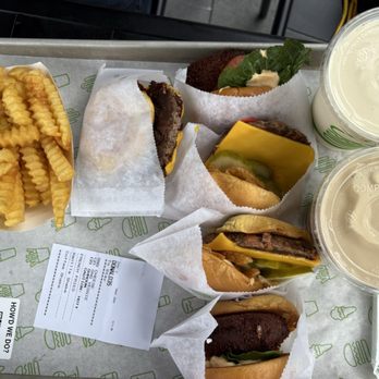 Shake Shack Kirkland - Fries, Cheeseburger, Veggie Shacks, 'Shroom Burgers, Vanilla Shake, Coffee Shake - Fast Food Near Me - Kirkland, Washington Shake Shack Kirkland - Fries, Cheeseburger, Veggie Shacks, 'Shroom Burgers, Vanilla Shake, Coffee Shake - Fast Food Near Me - Kirkland, Washington