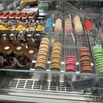 Eclair Bakery - Bakeries Near Me - New York, New York Eclair Bakery - Bakeries Near Me - New York, New York